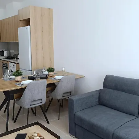 Lägenhetshotell Larvella Estia Luxury Larnaca