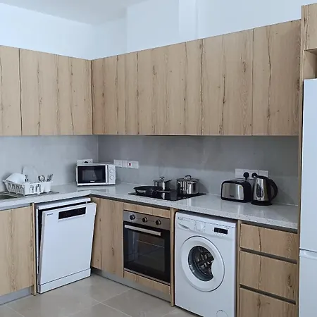 Lägenhetshotell Larvella Estia Luxury Larnaca