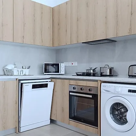 Larvella Estia Luxury アパートホテル