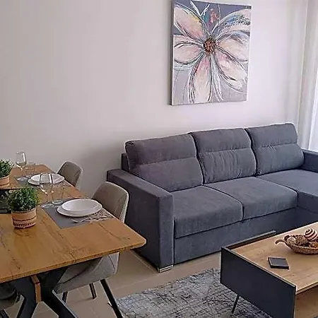 Aparthotel Larvella Estia Luxury 4*
