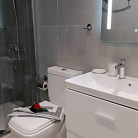 Larvella Estia Luxury 4*