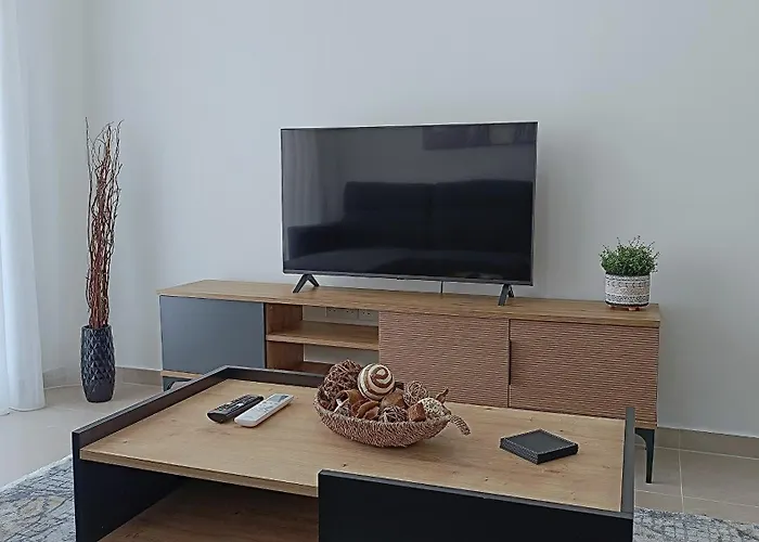 Lägenhetshotell Larvella Estia Luxury 4*