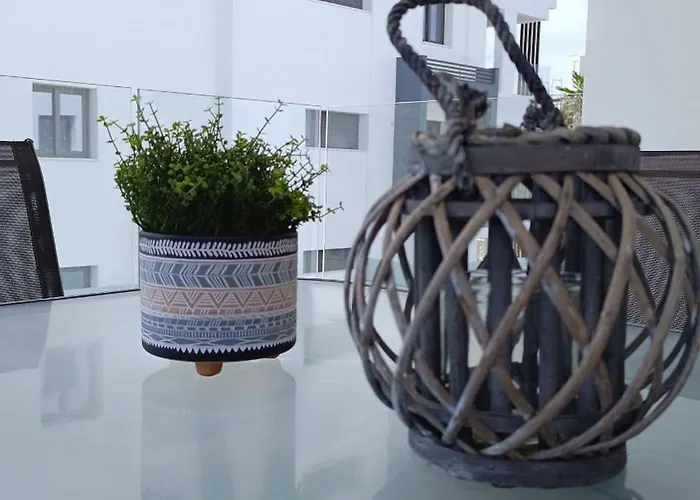 Lägenhetshotell Larvella Estia Luxury 4*