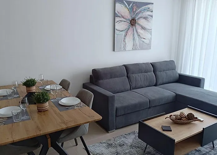 Larvella Estia Luxury Larnaca