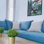 Larvella Estia Luxury ラルナカ