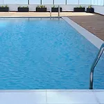 Larvella Estia Luxury アパートホテル 4*