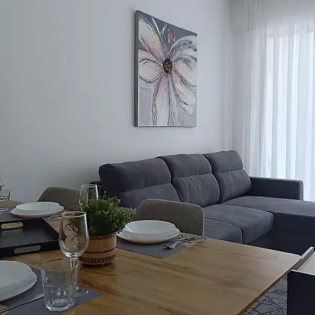 Aparthotel Larvella Estia Luxury Larnaka
